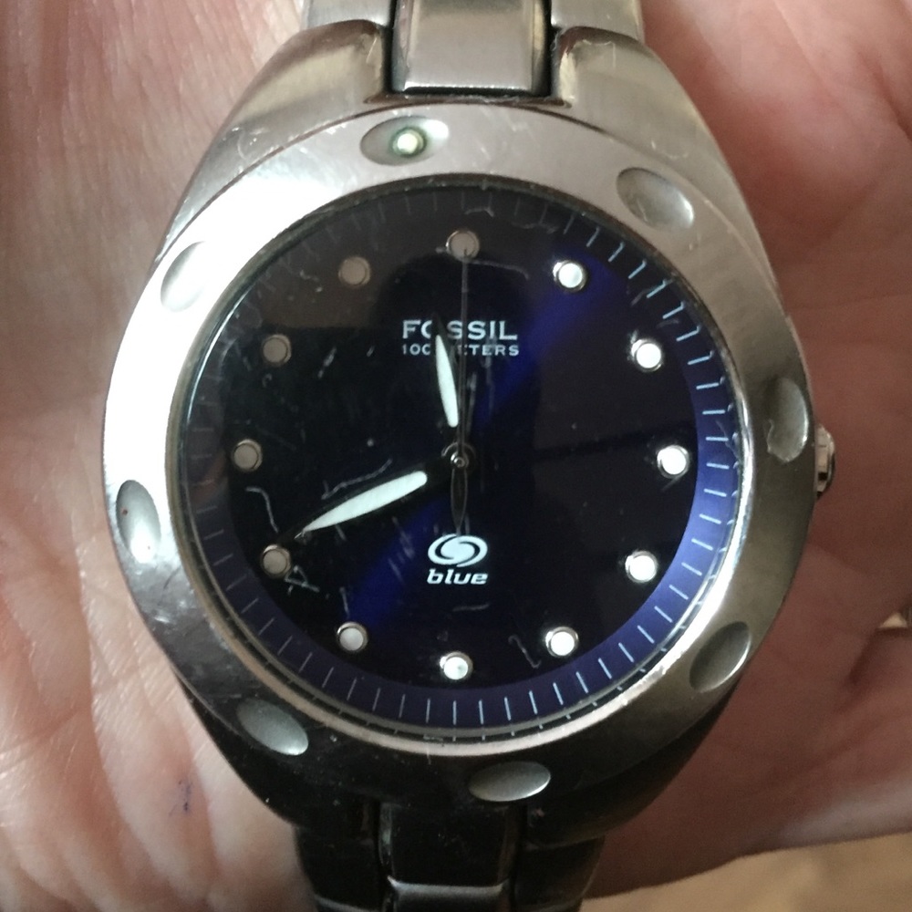 Vintage Fossil Blue Watch.         Water Resistant
